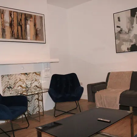 Trade Crew House - 4br Sleeps 11, M606 Access Сasa de vacaciones *