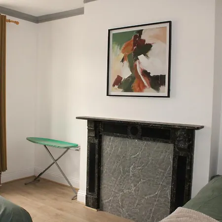 Сasa de vacaciones Trade Crew House - 4br Sleeps 11, M606 Access *