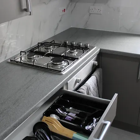 Trade Crew House - 4br Sleeps 11, M606 Access Сasa de vacaciones *