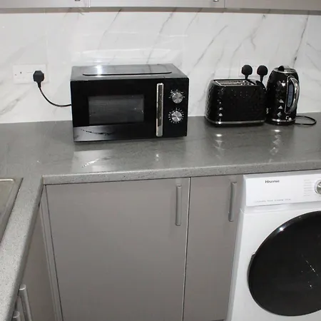 Сasa de vacaciones Trade Crew House - 4br Sleeps 11, M606 Access