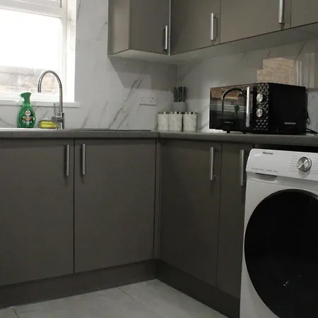 Сasa de vacaciones Trade Crew House - 4br Sleeps 11, M606 Access Bradford (West Yorkshire)