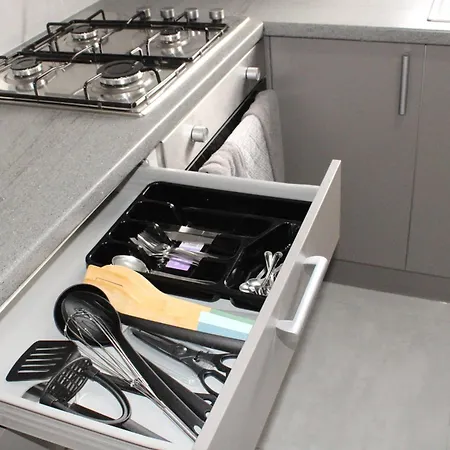 Сasa de vacaciones Trade Crew House - 4br Sleeps 11, M606 Access